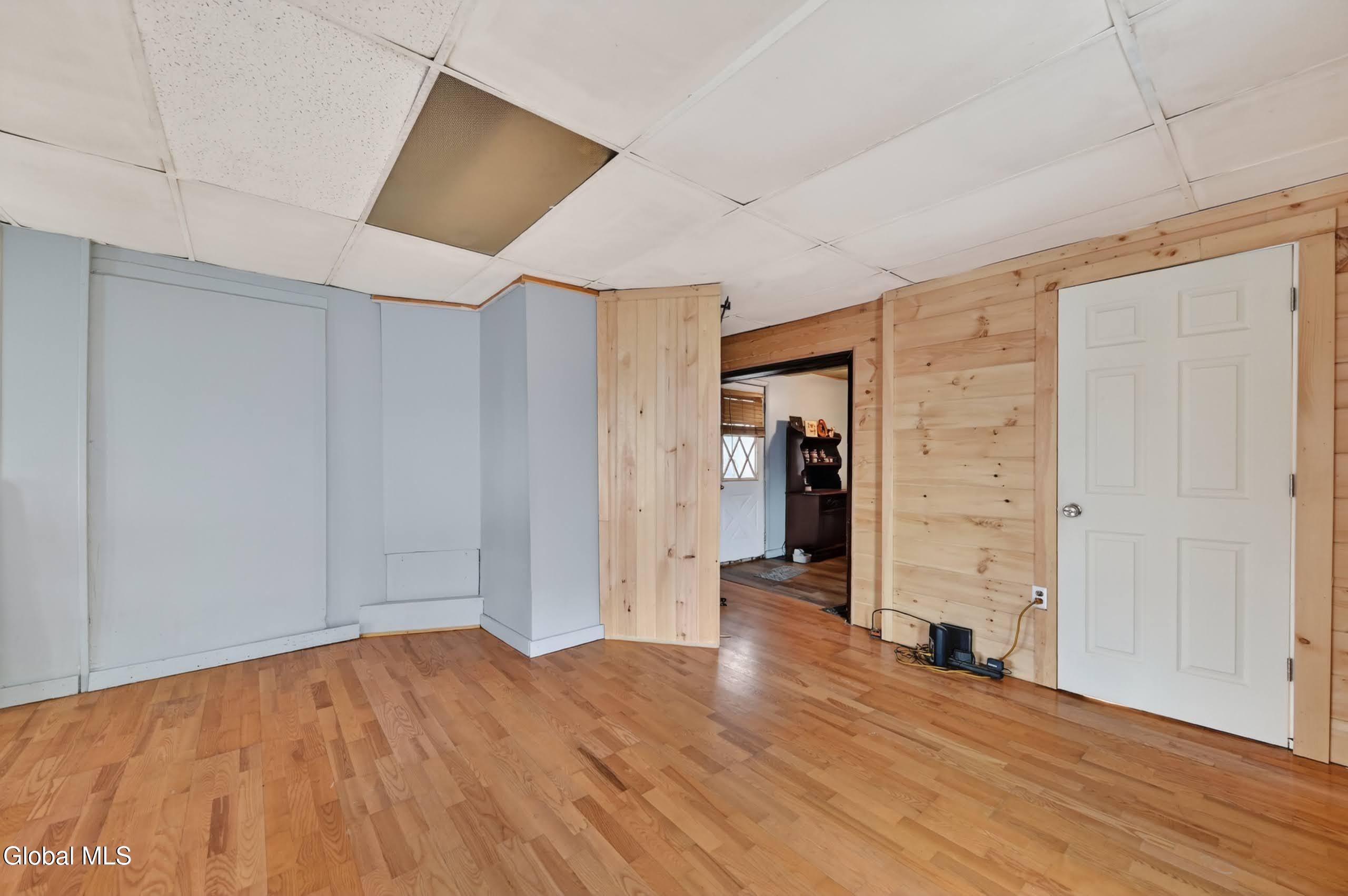 6 Water Street Amsterdam NY 12095