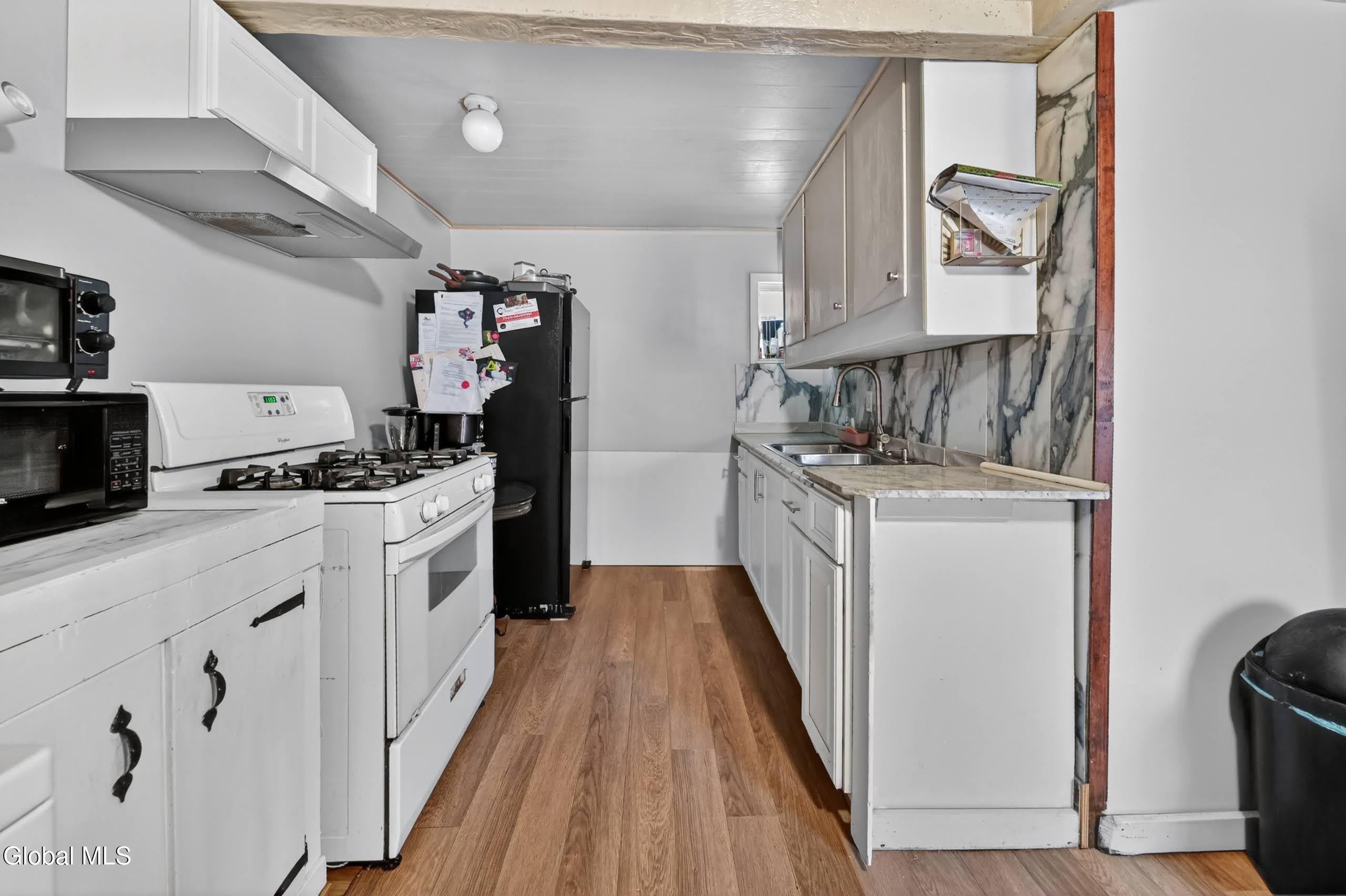 6 Water Street Amsterdam NY 12095