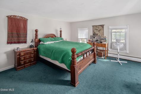 32 Broadway Amsterdam NY 12010