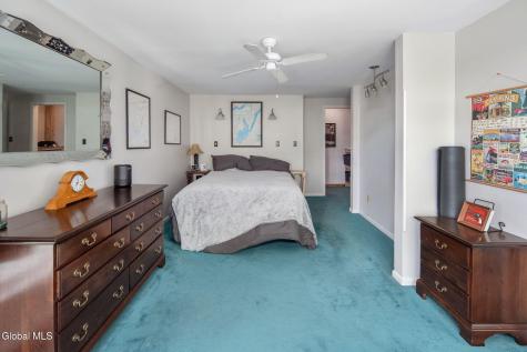 32 Broadway Amsterdam NY 12010