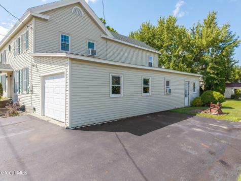 32 Broadway Amsterdam NY 12010