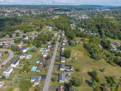 32 Broadway Amsterdam NY 12010