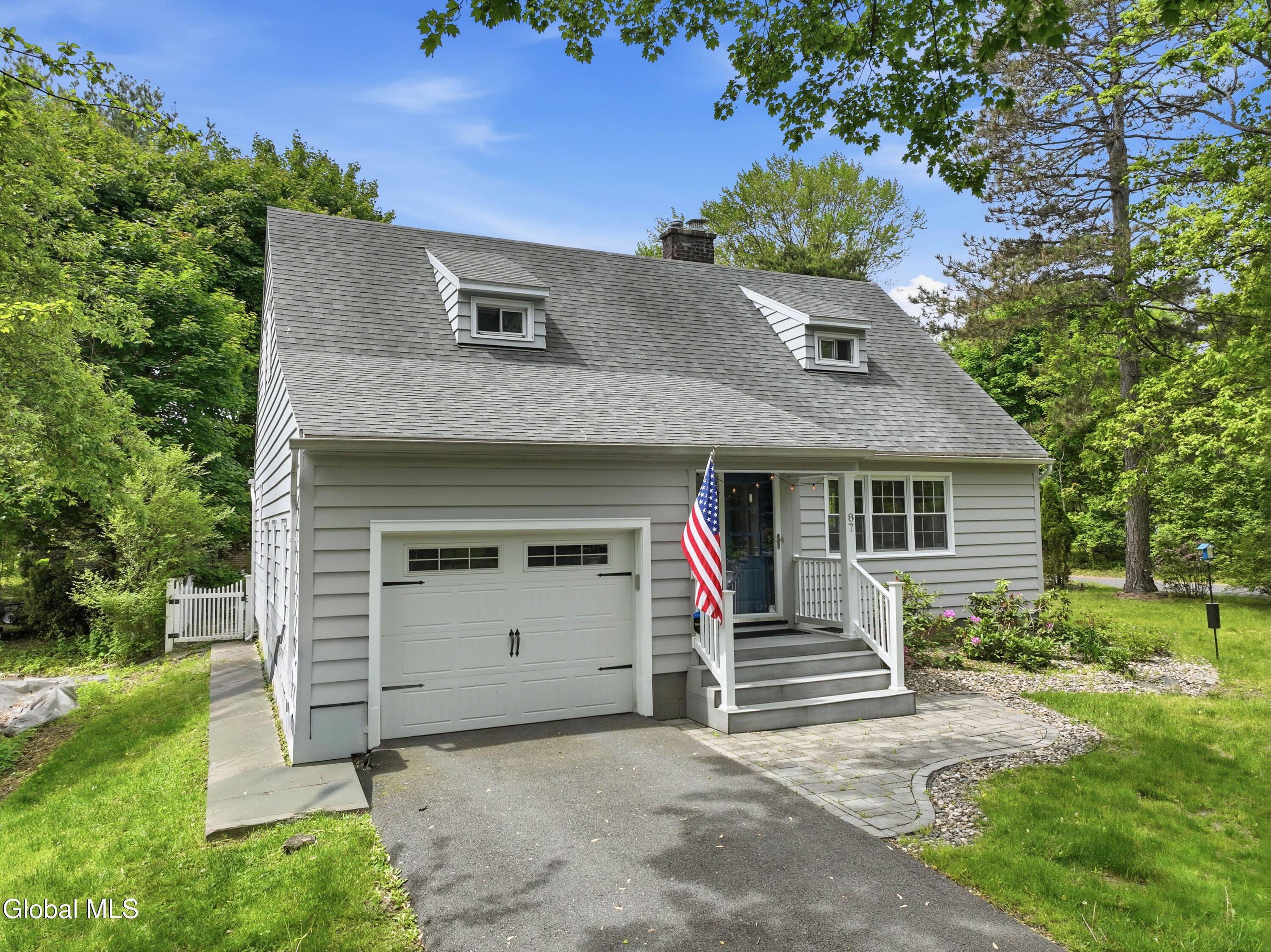 87 Murray Avenue Delmar NY 12054