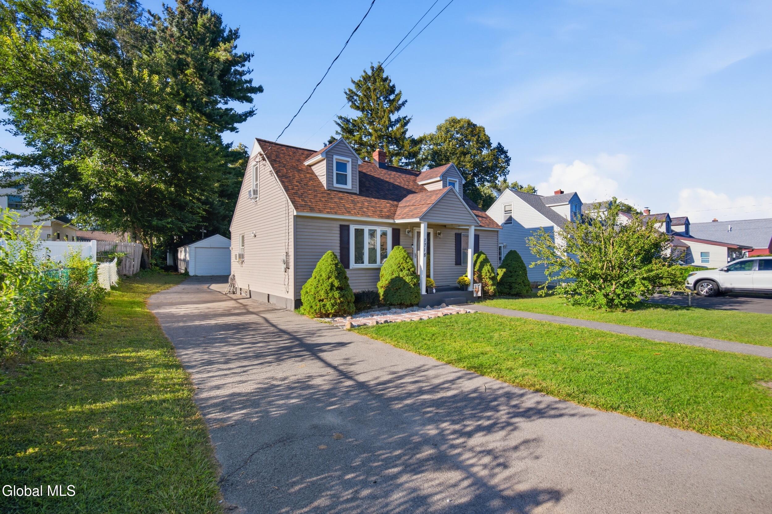 1718 Dorsett Street Schenectady NY 12303