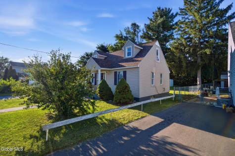 1718 Dorsett Street Schenectady NY 12303