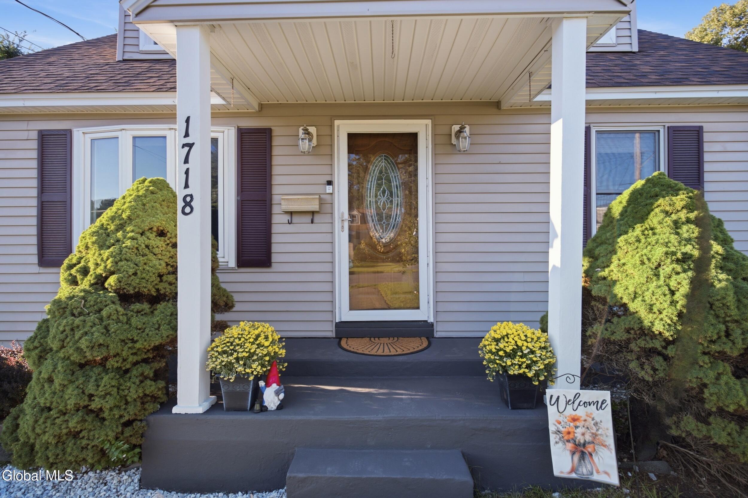 1718 Dorsett Street Schenectady NY 12303