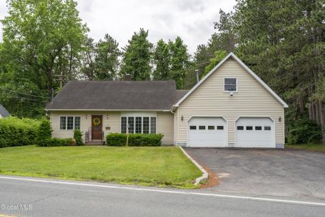 72 Pashley Road Glenville NY 12302