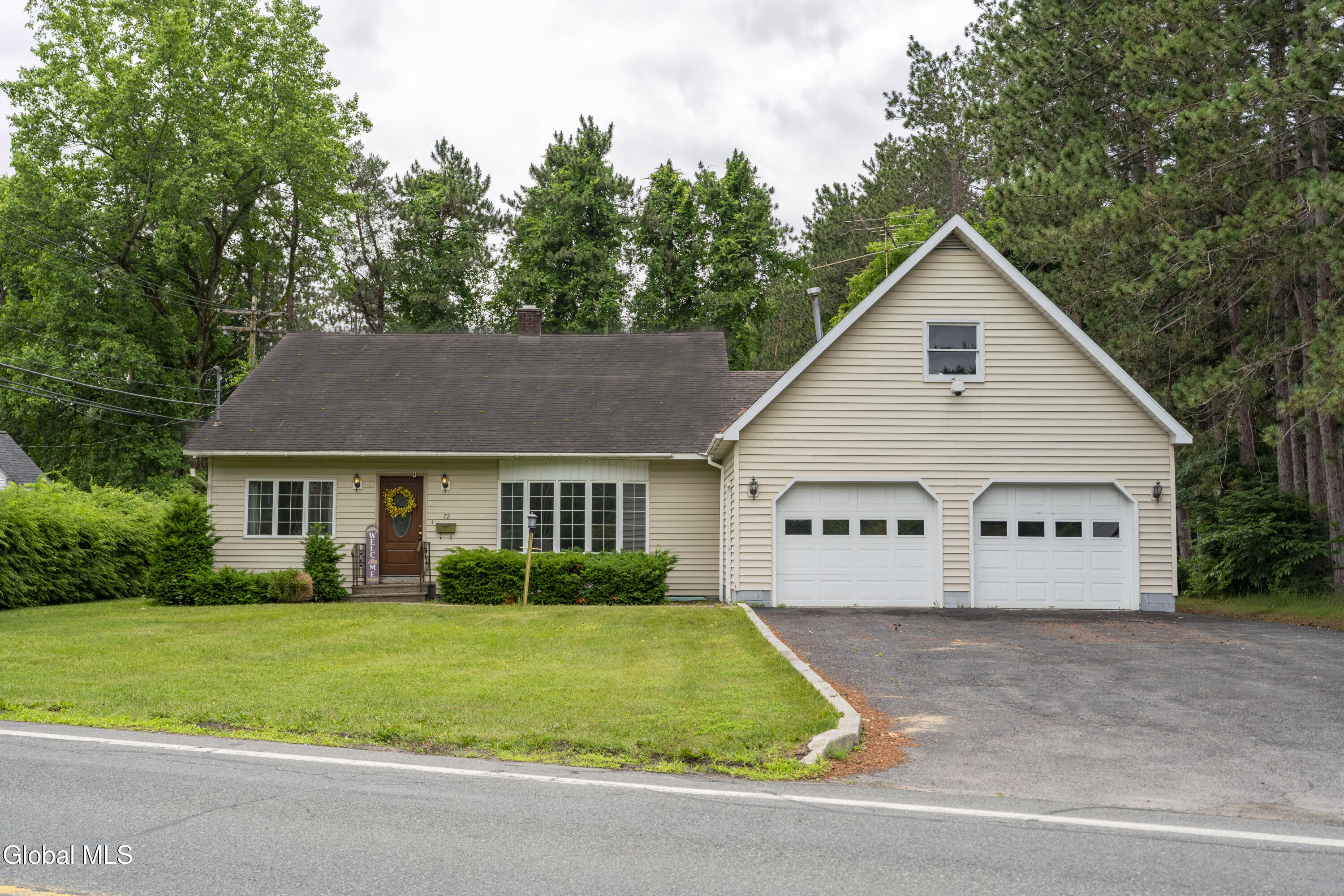 72 Pashley Road Glenville NY 12302