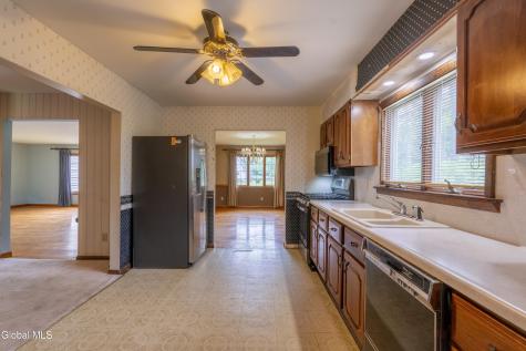 72 Pashley Road Glenville NY 12302