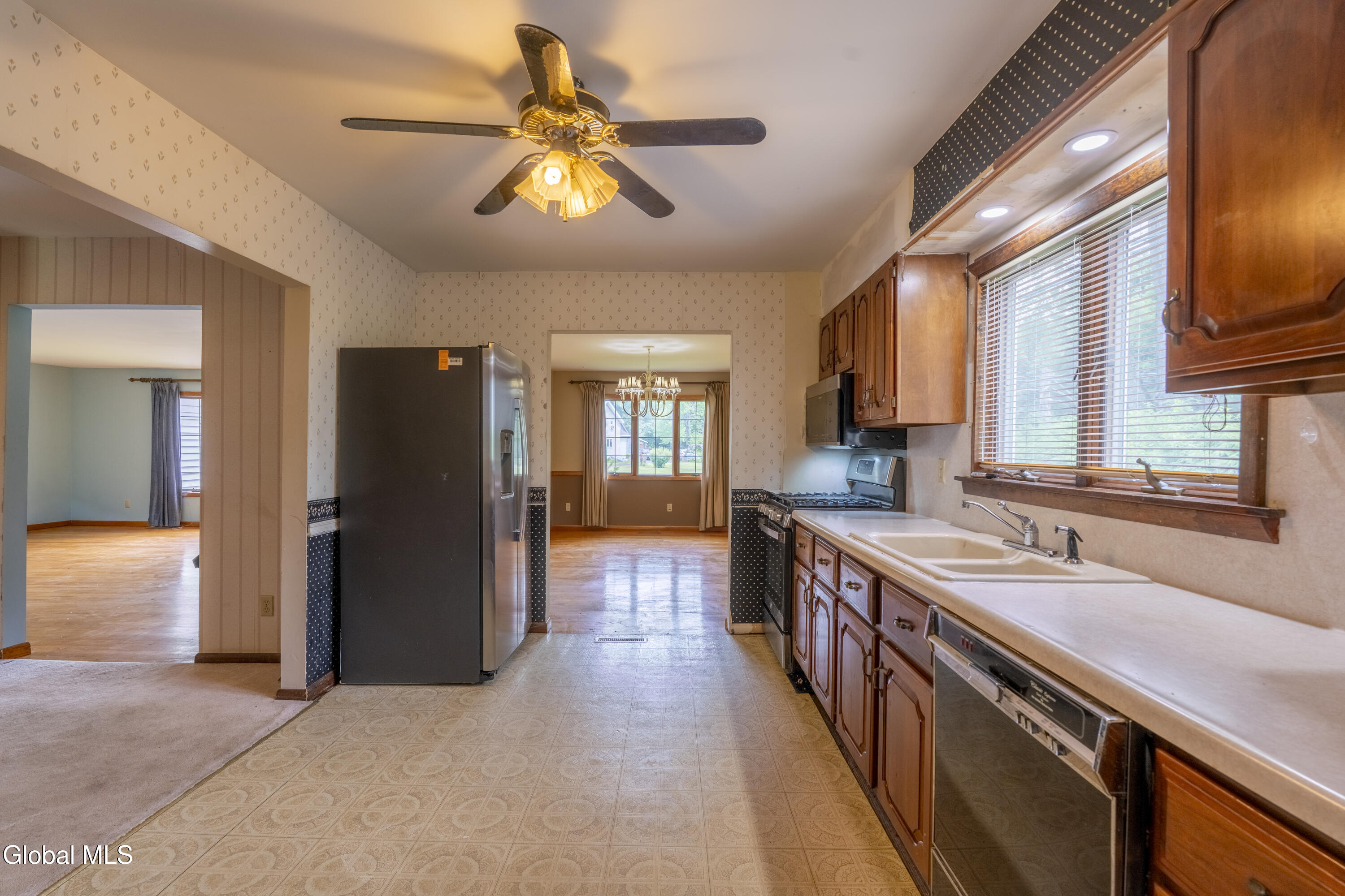 72 Pashley Road Glenville NY 12302