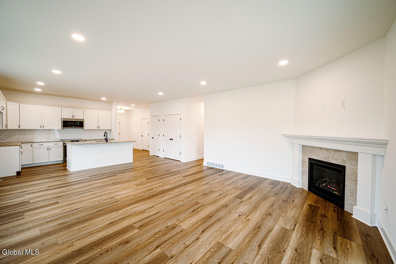 59 Heritage Way Selkirk NY 12158