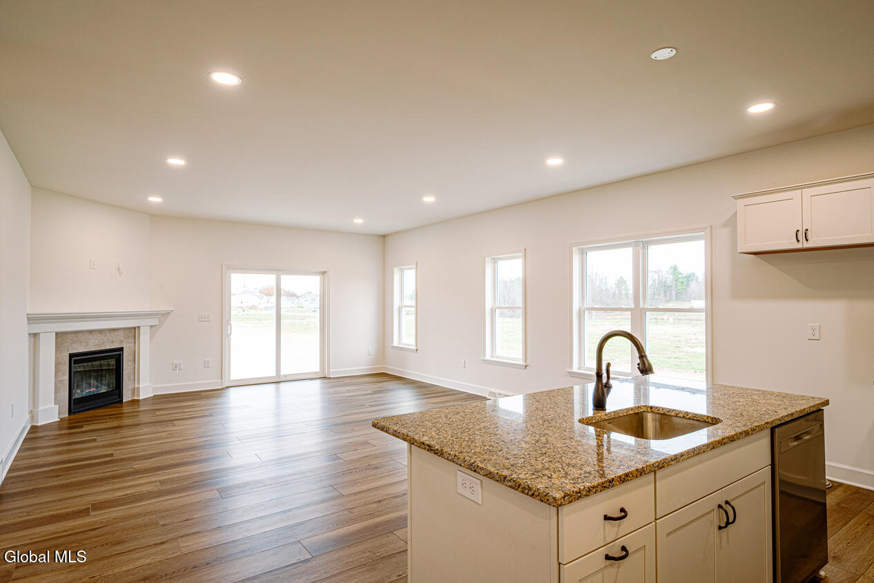 59 Heritage Way Selkirk NY 12158