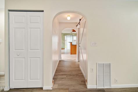 3 Crown Court Loudonville NY 12211
