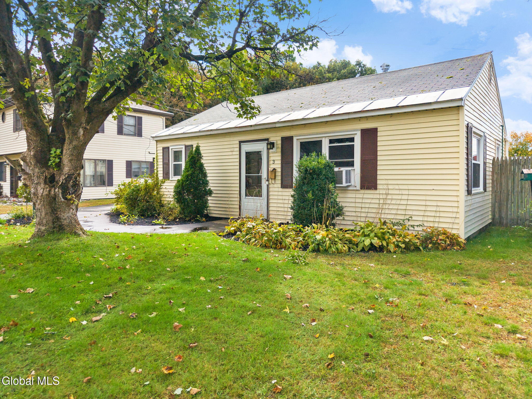 3 Crown Court Loudonville NY 12211