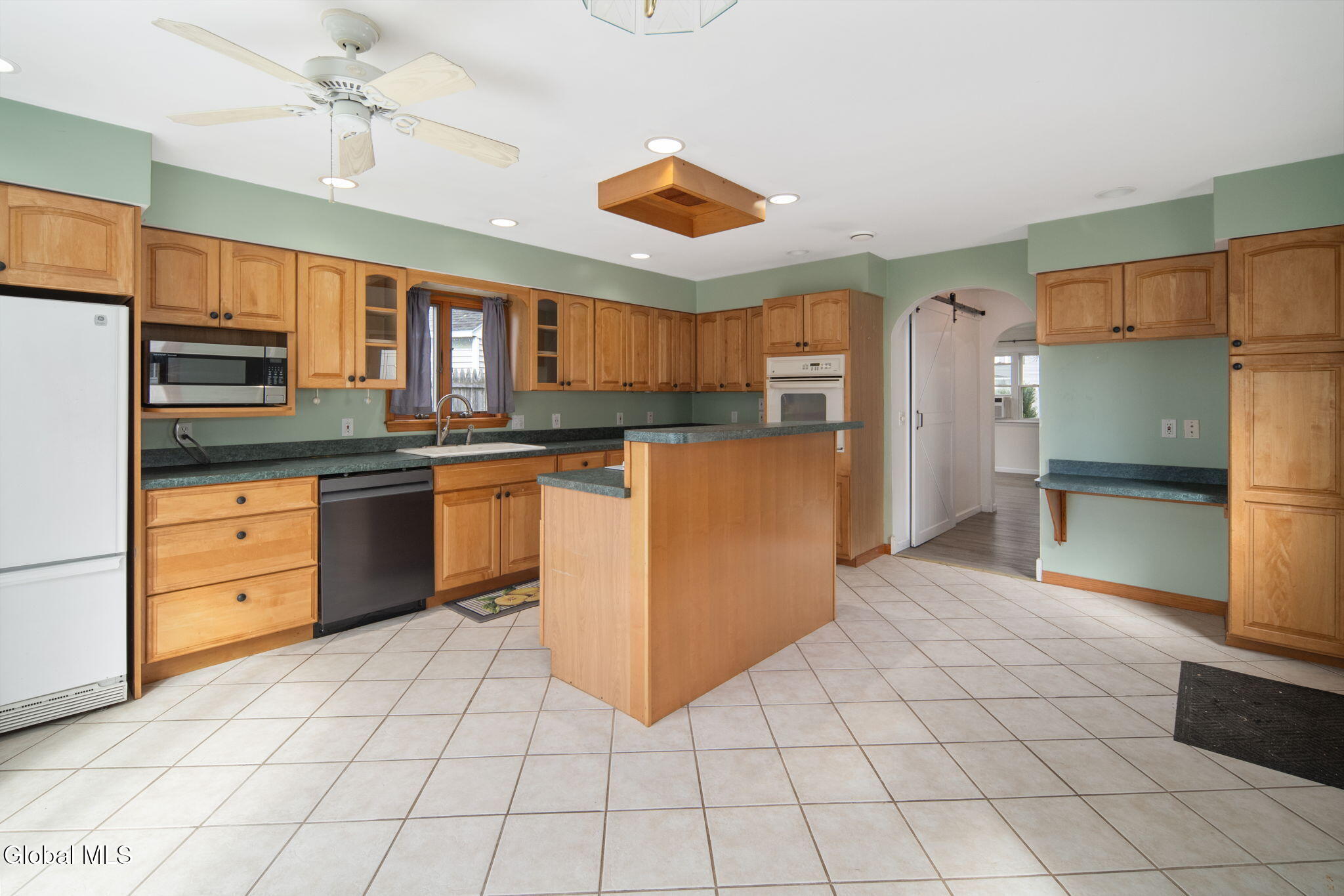 3 Crown Court Loudonville NY 12211