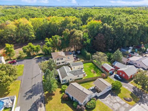 3 Crown Court Loudonville NY 12211