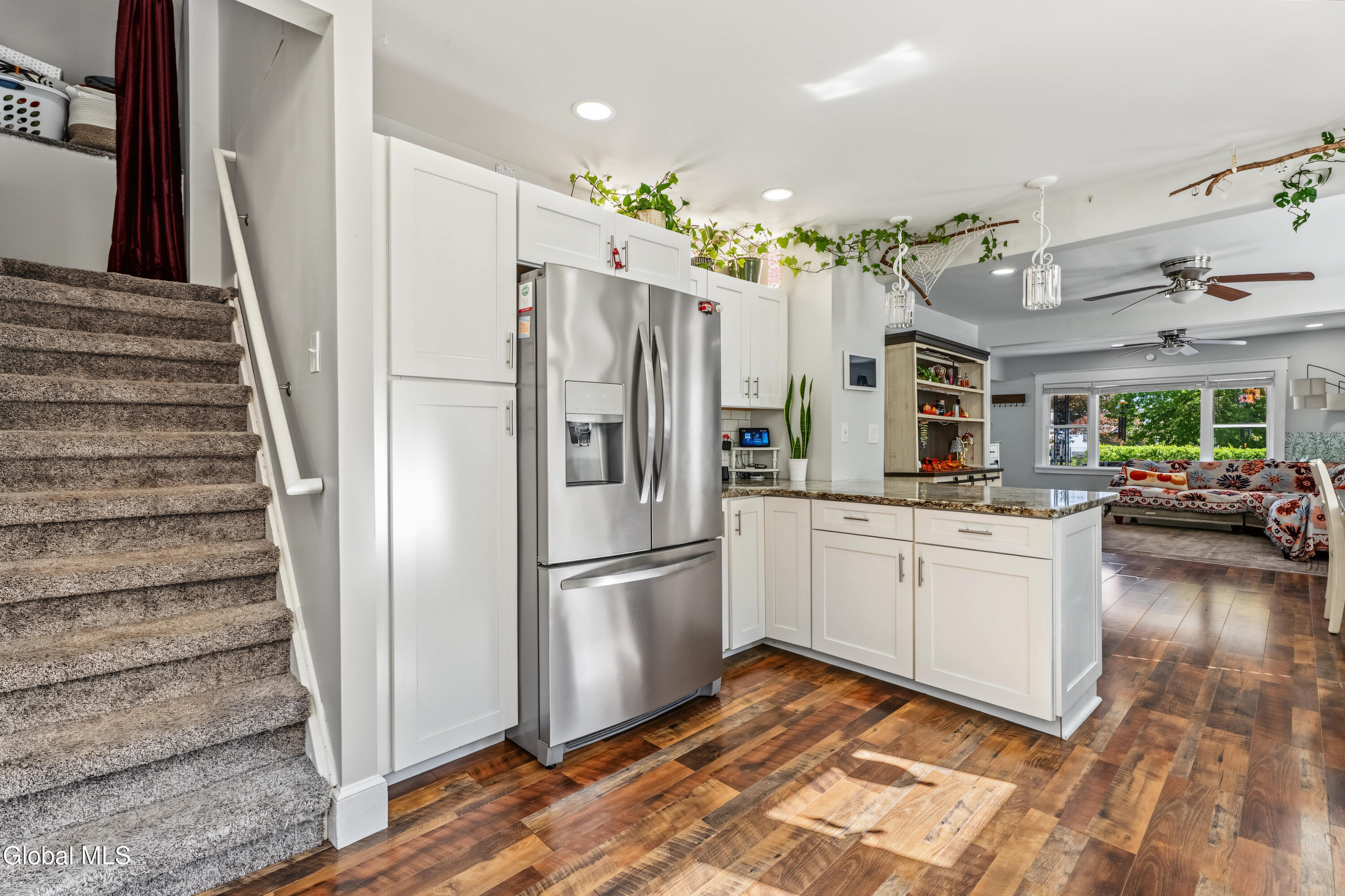 606 S Holmes Street Glenville NY 12302