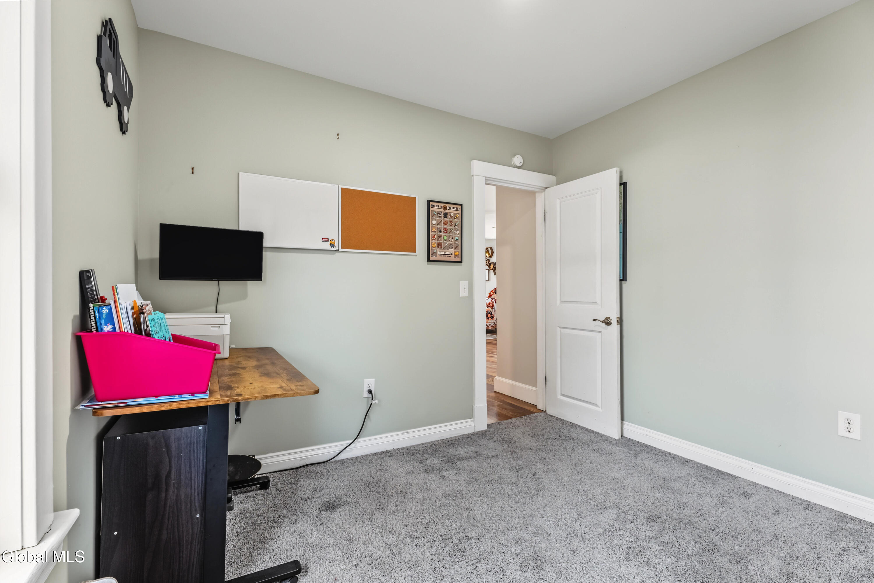 606 S Holmes Street Glenville NY 12302