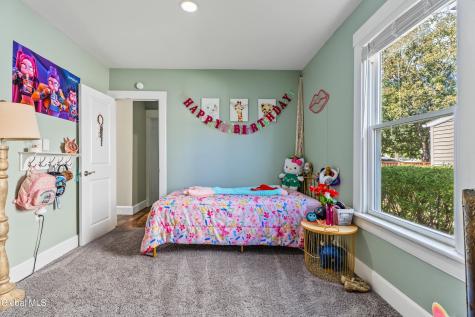 606 S Holmes Street Glenville NY 12302