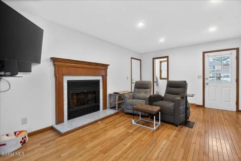 4 Joseph Terrace Guilderland NY 12203