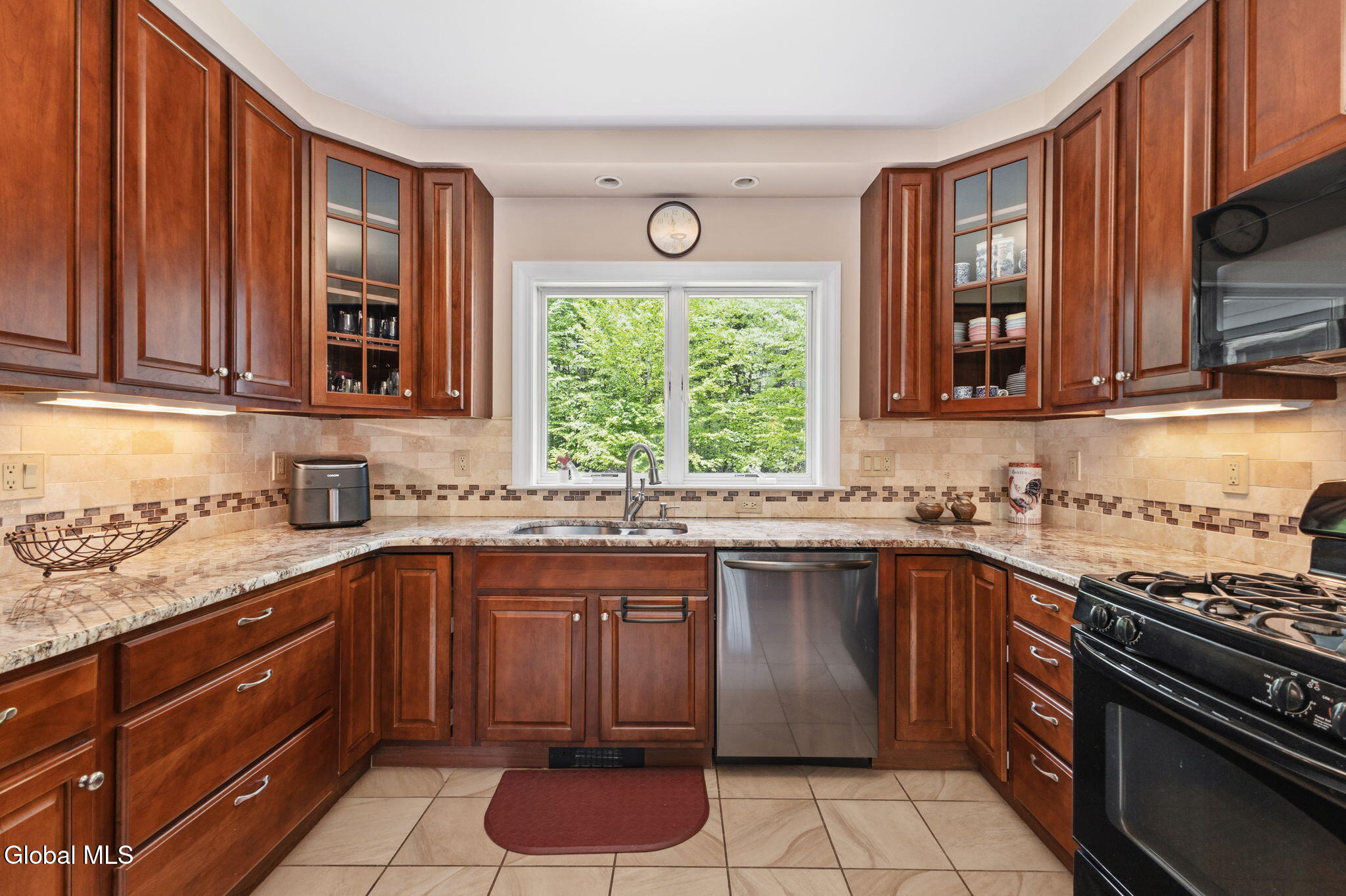 639 N Shore Rd Peck Gloversville NY 12078