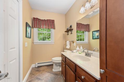 639 N Shore Rd Peck Gloversville NY 12078