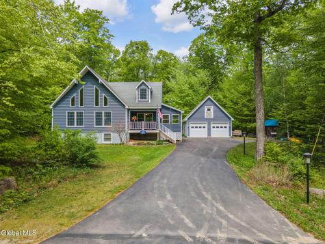 639 N Shore Rd Peck Gloversville NY 12078