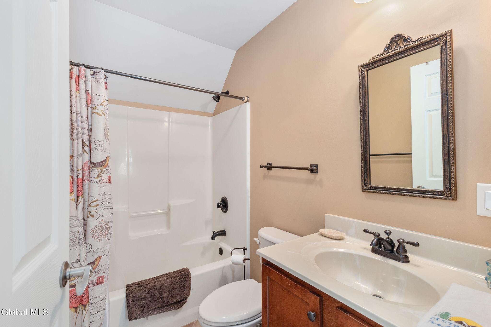 639 N Shore Rd Peck Gloversville NY 12078