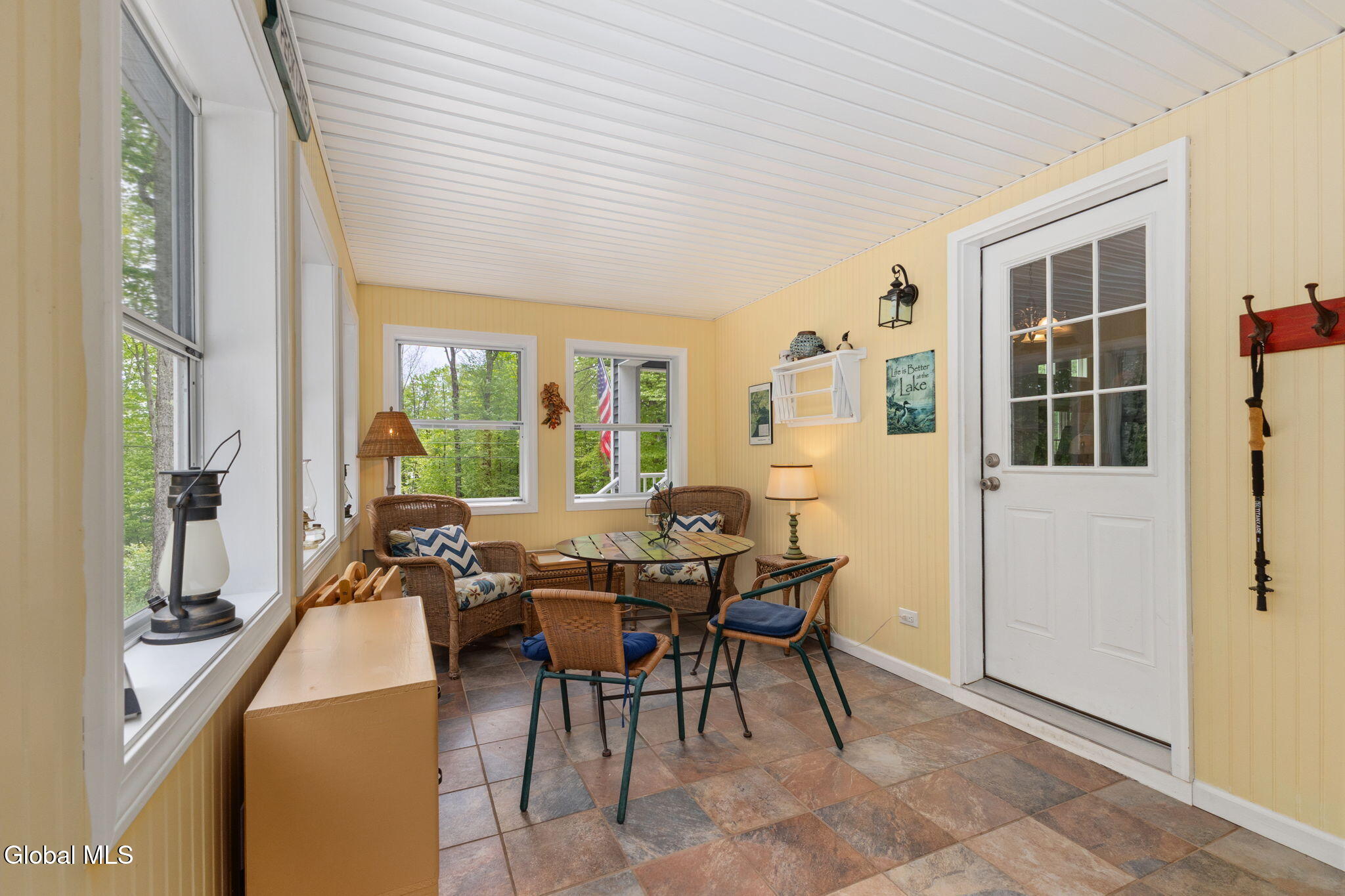 639 N Shore Rd Peck Gloversville NY 12078