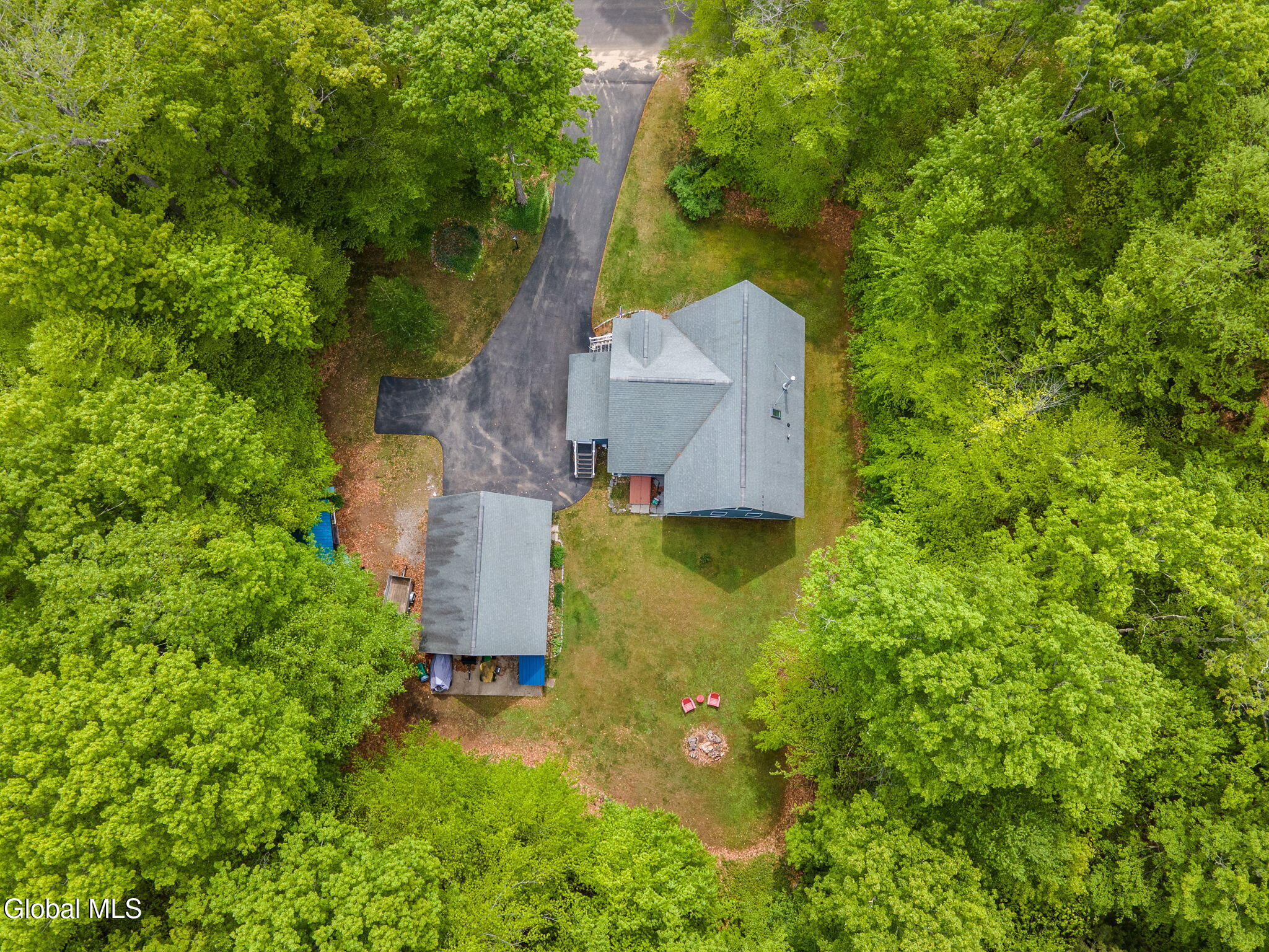 639 N Shore Rd Peck Gloversville NY 12078