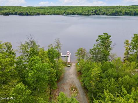 639 N Shore Rd Peck Gloversville NY 12078