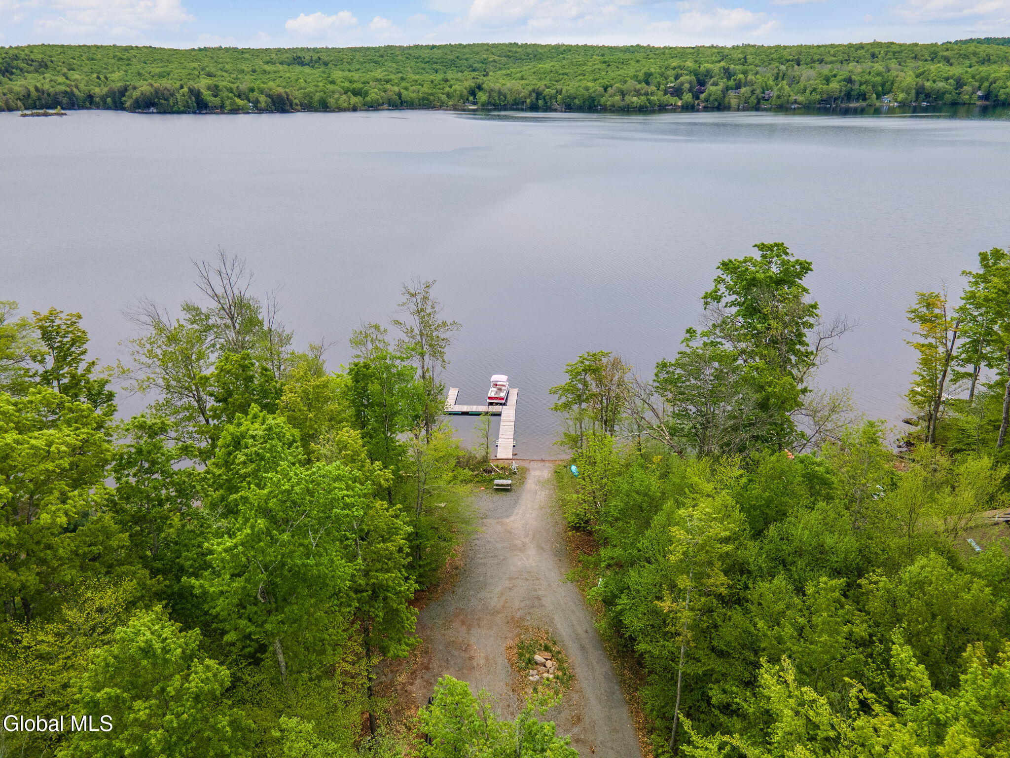 639 N Shore Rd Peck Gloversville NY 12078