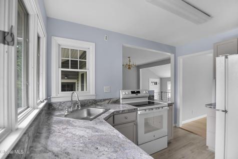 11 Carolyn Lane Glenville NY 12302