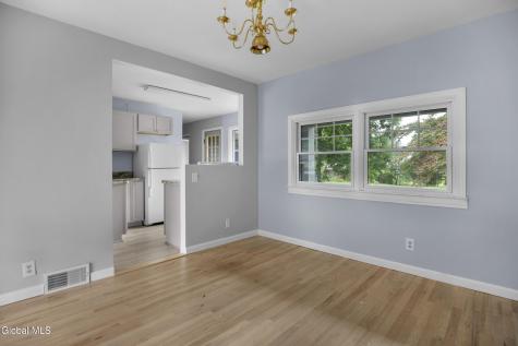 11 Carolyn Lane Glenville NY 12302