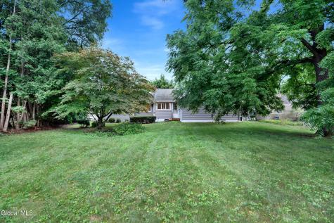 11 Carolyn Lane Glenville NY 12302