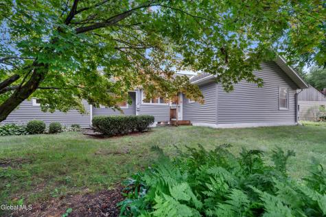 11 Carolyn Lane Glenville NY 12302