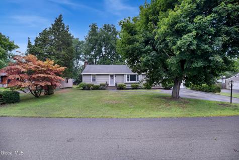 11 Carolyn Lane Glenville NY 12302