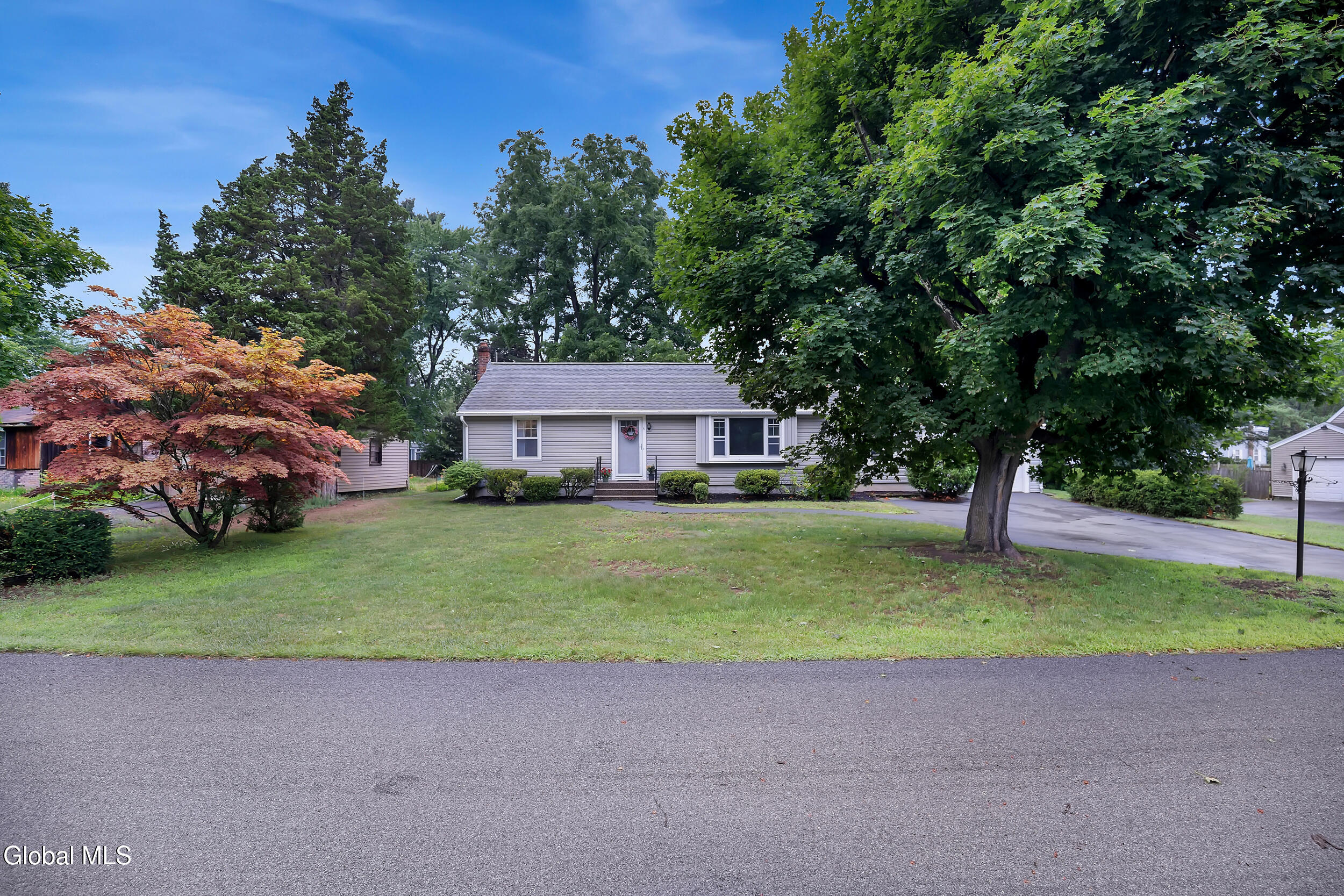 11 Carolyn Lane Glenville NY 12302