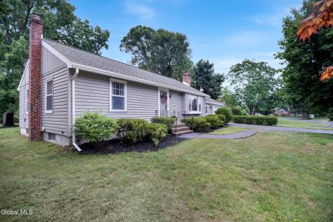 11 Carolyn Lane Glenville NY 12302
