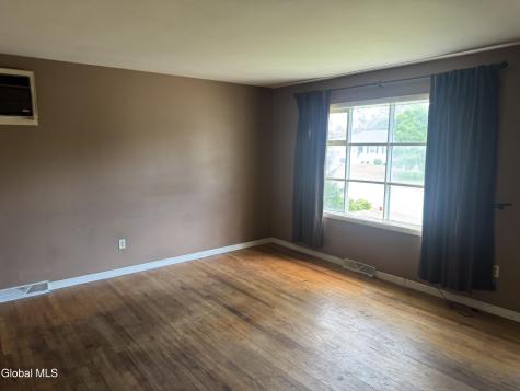 24 Aspen Road Latham NY 12110