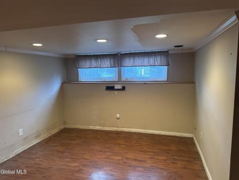 24 Aspen Road Latham NY 12110