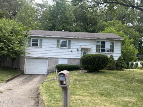 24 Aspen Road Latham NY 12110