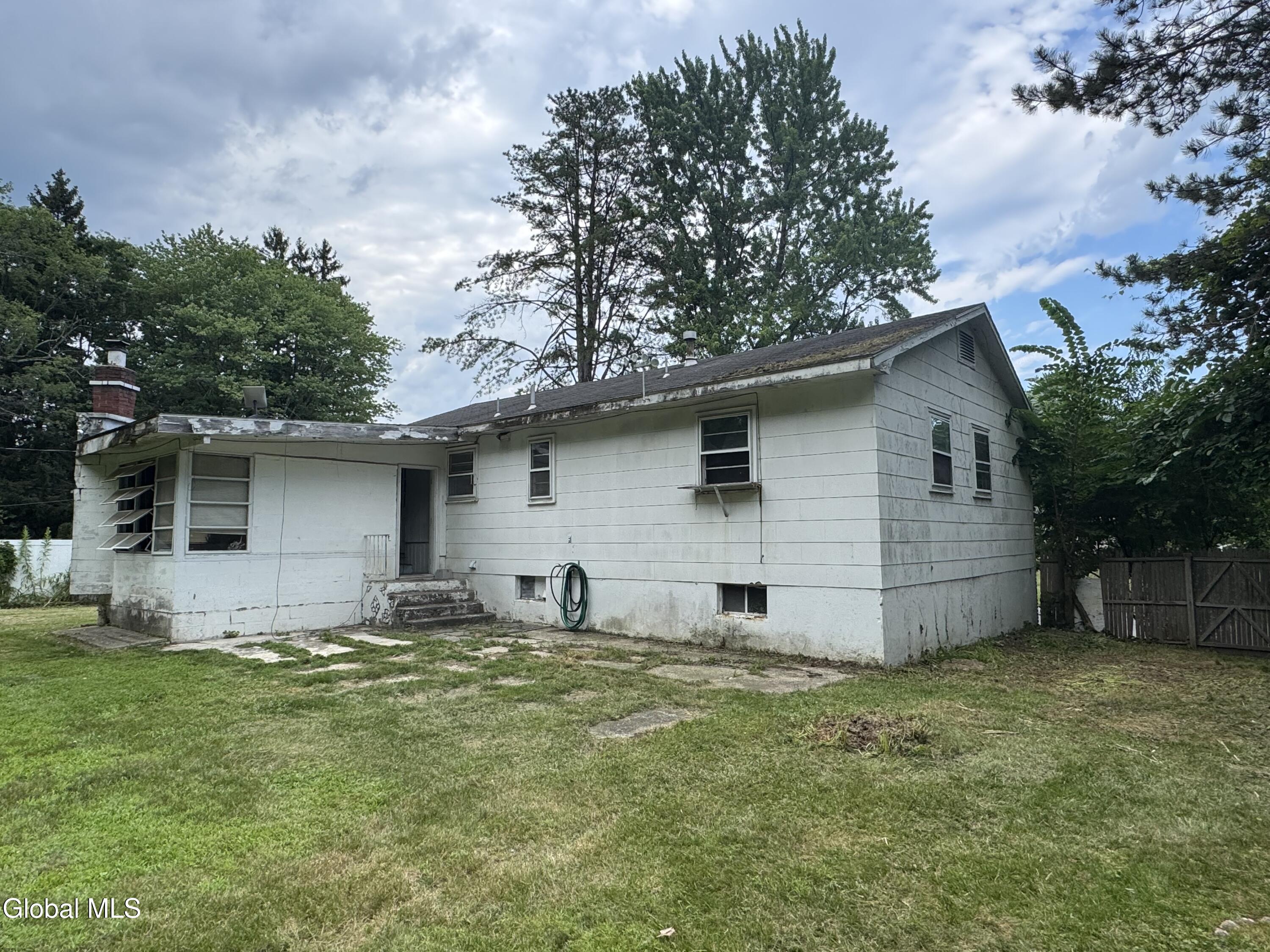 24 Aspen Road Latham NY 12110