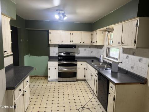 24 Aspen Road Latham NY 12110