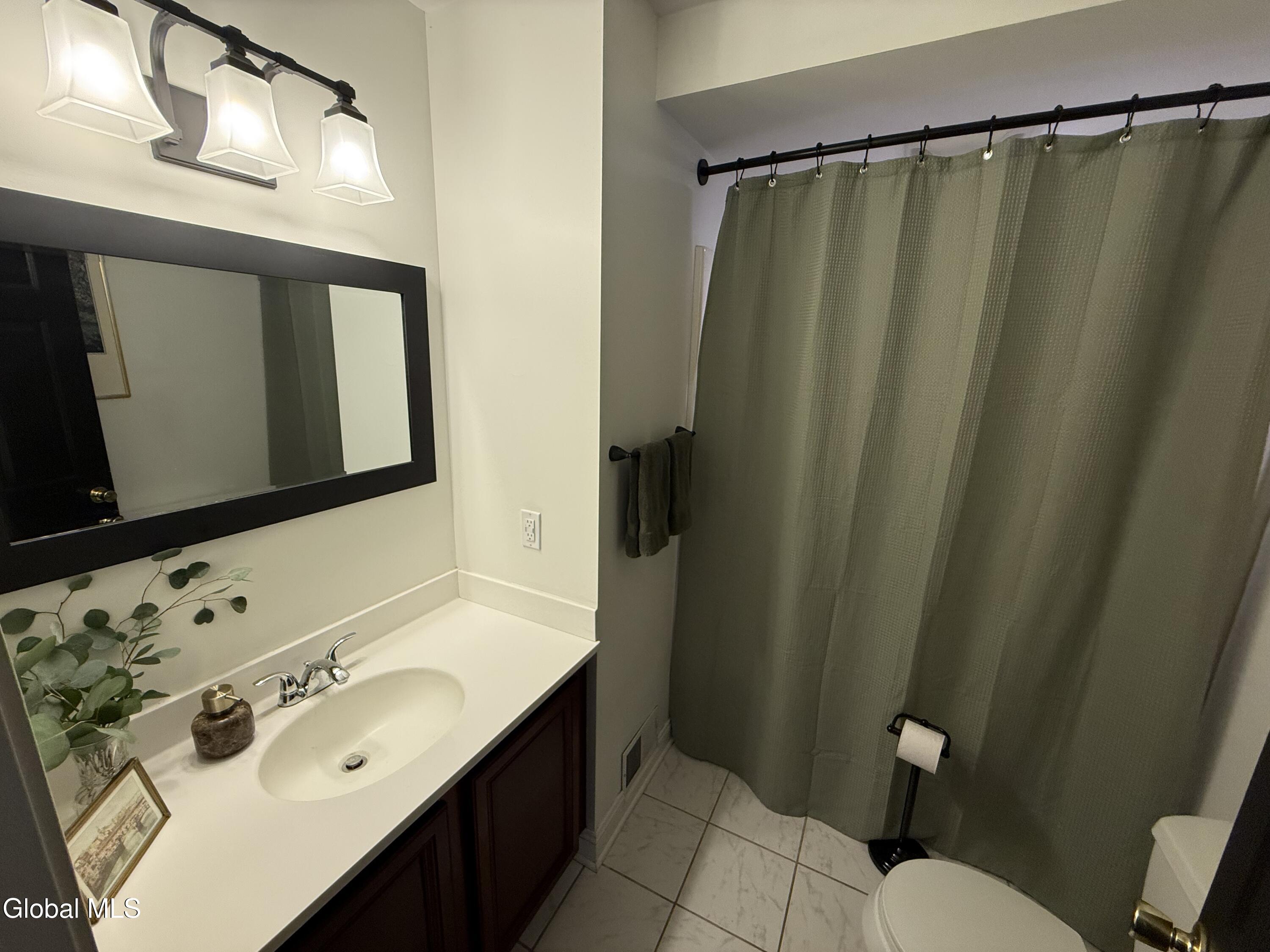 20 St Joseph Street Schenectady NY 12303