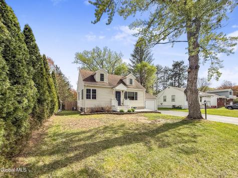 20 St Joseph Street Schenectady NY 12303