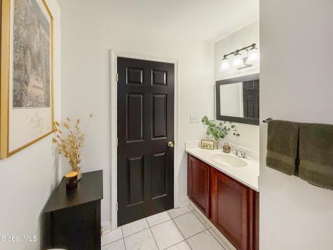 20 St Joseph Street Schenectady NY 12303
