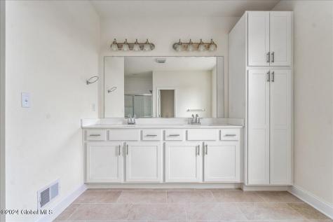 1 Brookhaven Court Saratoga Springs NY 12866