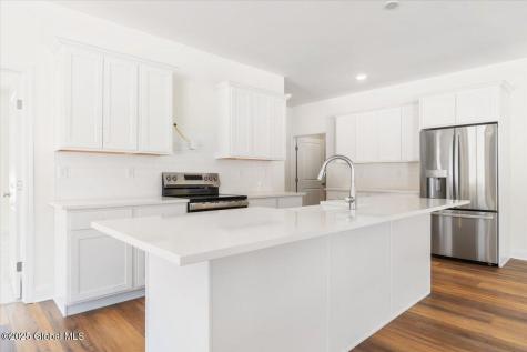 1 Brookhaven Court Saratoga Springs NY 12866