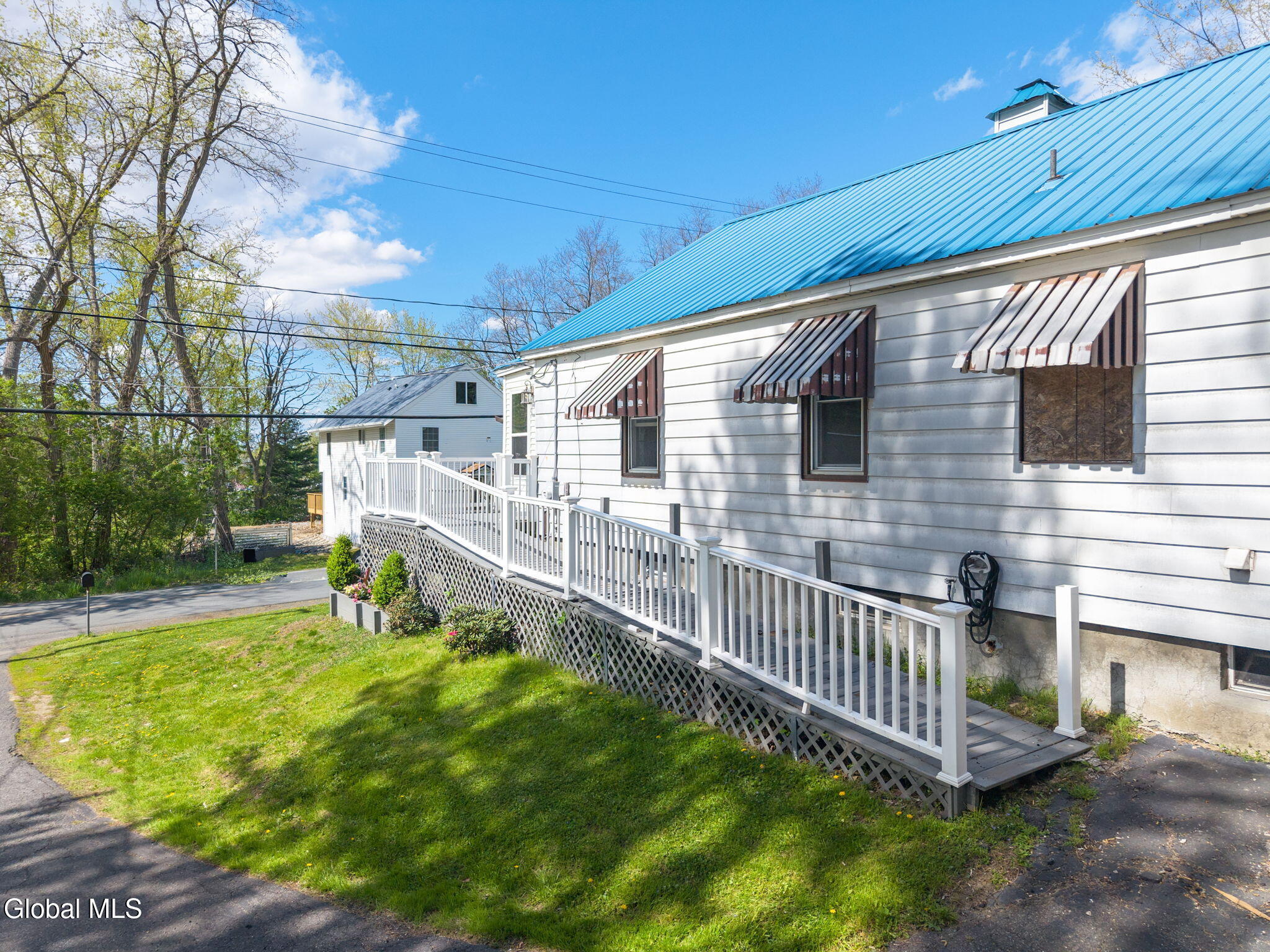 9 Ridge Road Rensselaer NY 12144